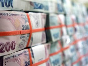 Bütçe açığı ilk çeyrekte 897 milyon lira