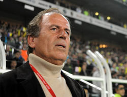 Mustfa Denizli'den taraftara uyarı