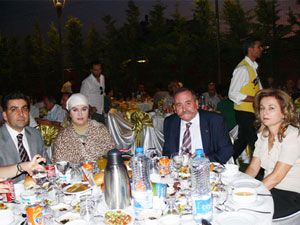 Mimarlar iftarda biraraya geldi