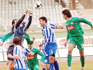 Şekerspor, futbolu ile umut verdi