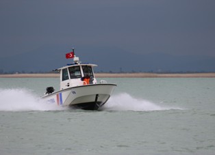 Jandarma kaçak avlanmaya geçt vermiyor