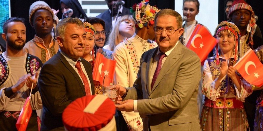 Selçuk TÖMER’den “Türkçe Şöleni”