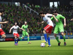 FIFA 14′ü PS4 ve X720′de Görecek miyiz?