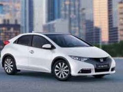 Yeni Civic Hatchback 100 km'de 3,6 litre yakıt tüketiyor