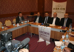 Değerlere sahip çıkılmalı!