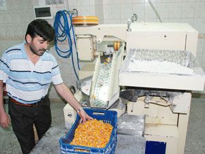 Esnaf sahura kadar çalışıyor
