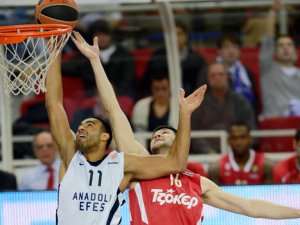 Efes ile Olympiakos 4’üncü randevuda