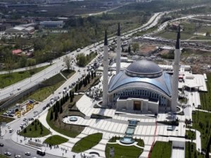 Ahmet Hamdi Akseki Camisi ibadete açıldı