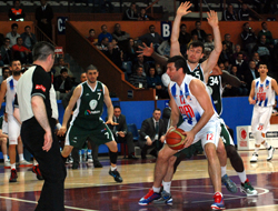 TOFAŞ: 76 - Aliağa Petkim: 66