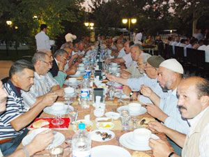 Kalaycı muhtarlarla iftarda buluştu