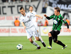 Beşiktaş'ta puan kayıpları sürüyor