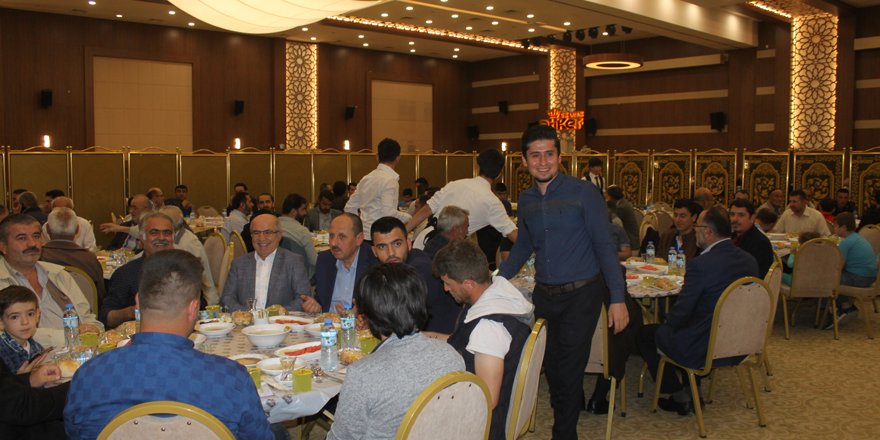 Can İnşaat’tan iftar programı