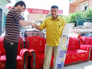 Bir aylık kira ücretine ev döşenebiliyor