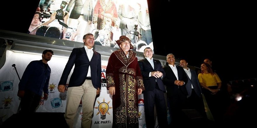 Çavuşoğlu: 30 bin civarında Ahıska Türk'ü için vatandaşlık veriyoruz