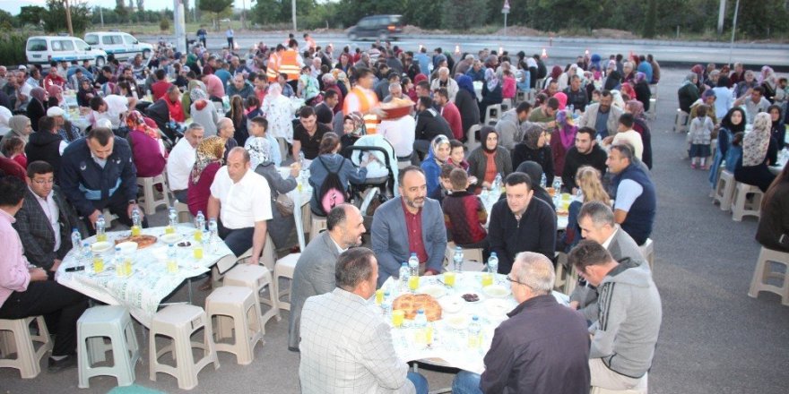 Beyşehir’de belediye çalışanları ve aileleri iftarda buluştu