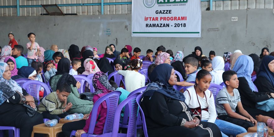 AYDER Gazze’de iftar yemeği verdi