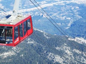 Türkiye'nin ilk toplu taşıma teleferiği!