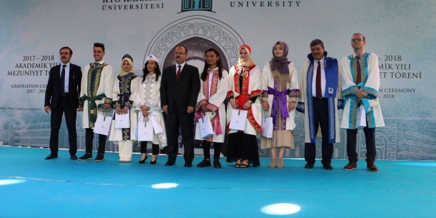 KTO Karatay Üniversitesi 2017-2018 yılı mezunlarını verdi