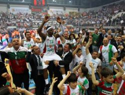 Pınar Karşıyaka Finalde