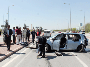 Konvoyda kaza: 2 yaralı