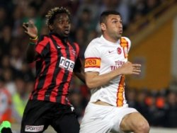 Eboue ve Burak Yılmaz tartıştı