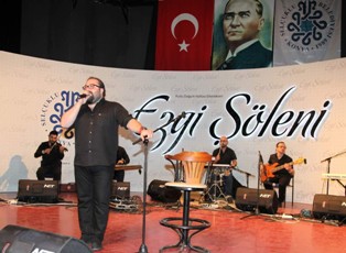 Kampüste Kutlu Doğum coşkusu