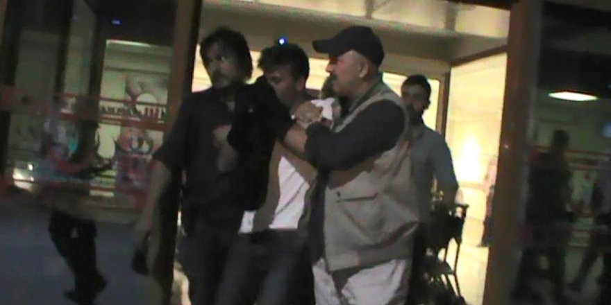 Cezaevi firarisi baza altında yakalandı