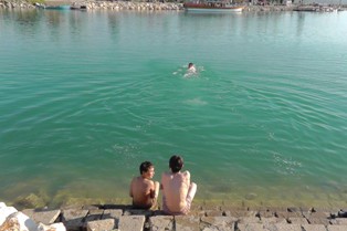 Beyşehir'de yüzme sezonu açıldı