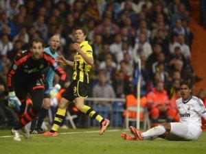 Borussia Dortmund turladı!