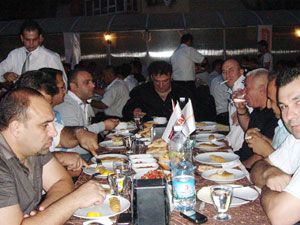 Çiçek Turizm iftar yemeğinde buluşturdu