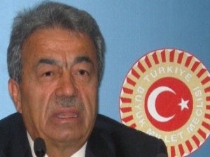 Kamer Genç'in Mursi sözleri ortalığı karıştırdı