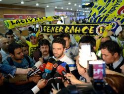 Fenerbahçe İstanbul'a döndü