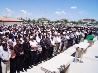 Osman Karabulut Hoca Hakk'a yürüdü