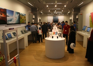 Apple Shop konseptli ilk mağazazı açıldı