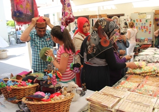 Çarşıda Mevlana’nın bereketi yaşanıyor