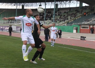 Gözler Konya'da kulaklar dışarıda