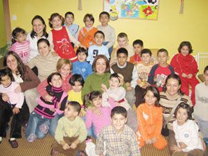 Onlar hediye değil, sevgi istiyor