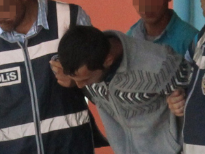 Hırsızlar televizyonla otobüs bekleyince yakalandı