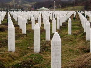 Srebrenitsa'da kilise gerginliği