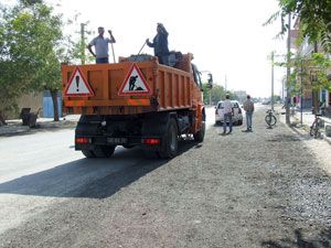 Tuzlukçu giriş ve çıkış yoluna asfalt döküldü