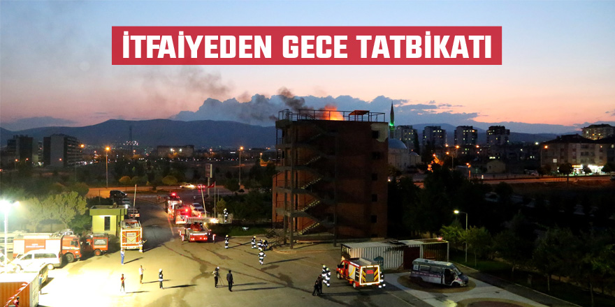 Konya İtfaiyesi’nden gece tatbikatı