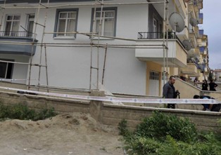 İnşaattan düşen işçi hayatını kaybetti