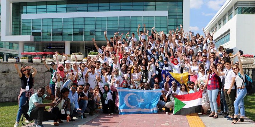 Türkoloji öğrencileri, Karatay’a hayran kaldı