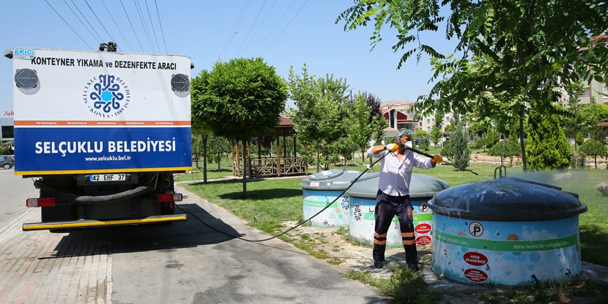 Selçuklu'da ilaçlama çalışmaları sürüyor