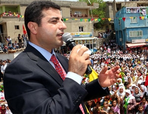 Demirtaş’ta hükümete ’Reyhanlı’ desteği