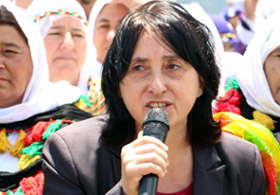 BDP'lilerden PKK'lılara: Siyaset için dönün
