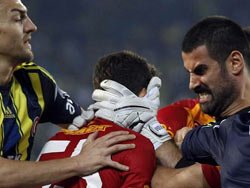 Volkan ve Sabri milli formayı giyemeyecek