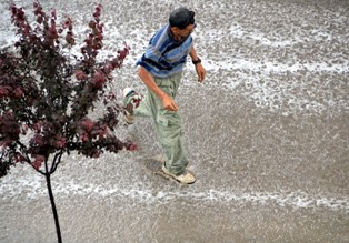 Karaman'da sağanak yağış