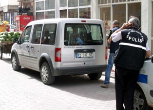 Yardım edeyim derken cesetle yolculuk yaptı