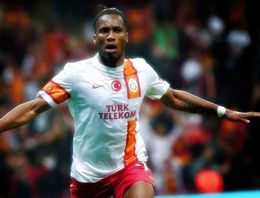 Drogba ve Eboue'ye kötü haber